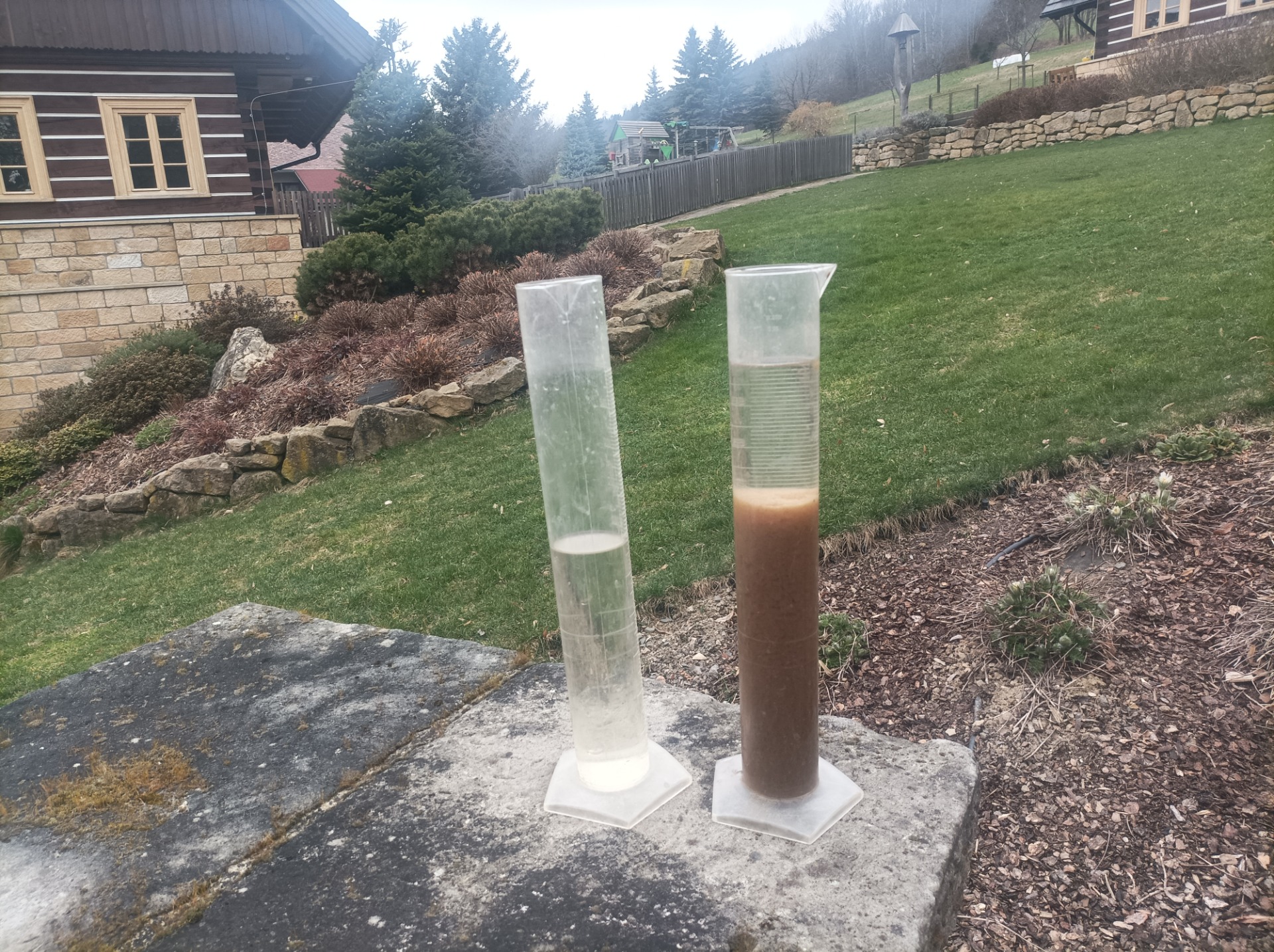 ŘÁDNĚ ODVĚTRANÁ ČOV